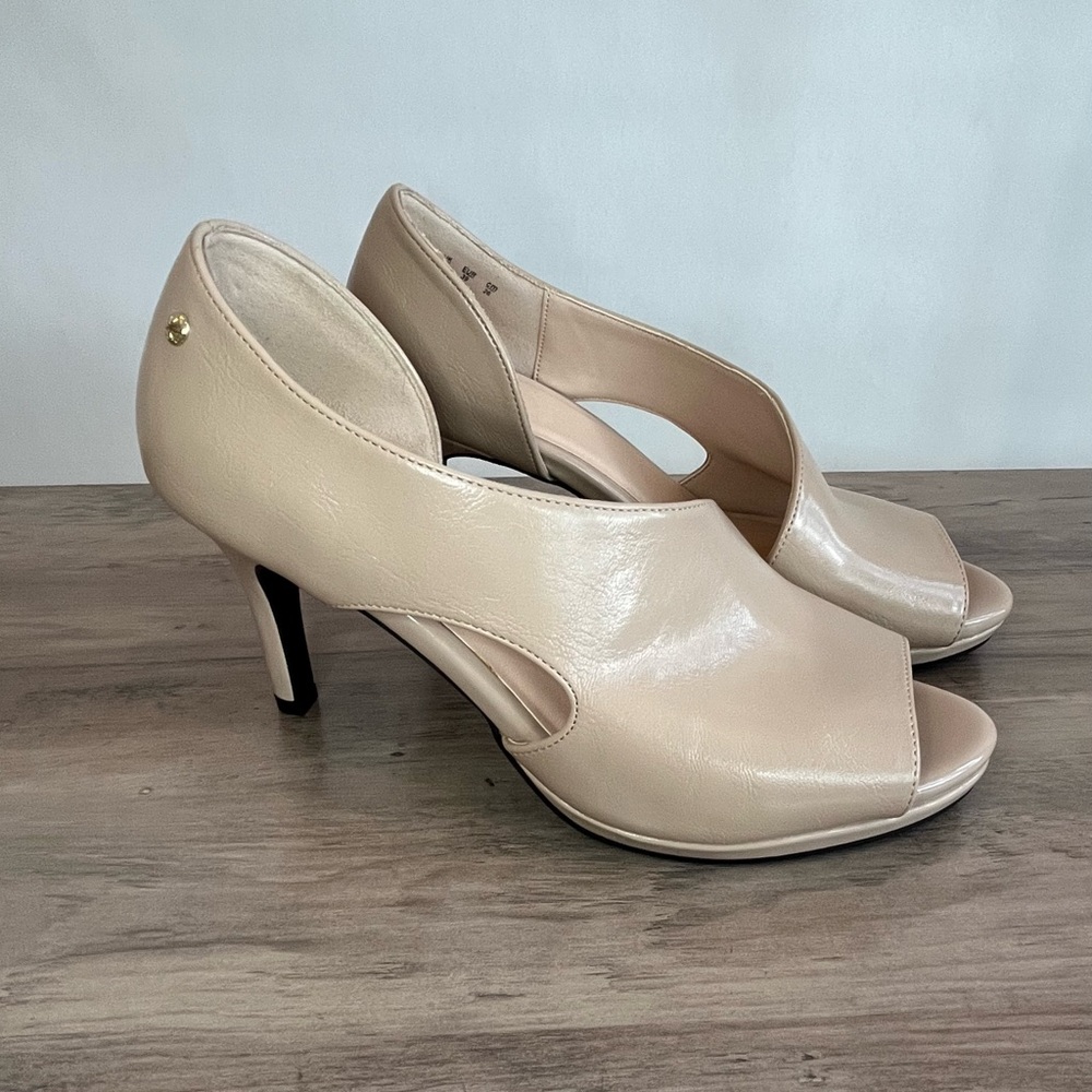 Revolution Cream Peep-Toe Heels with Side Cutout - New